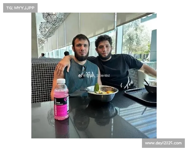 伊克拉姆·阿利斯克罗夫:掌控力使中亚武术闻名国际 伊克拉姆·阿利斯克罗夫:掌控力使中亚武术闻名国际