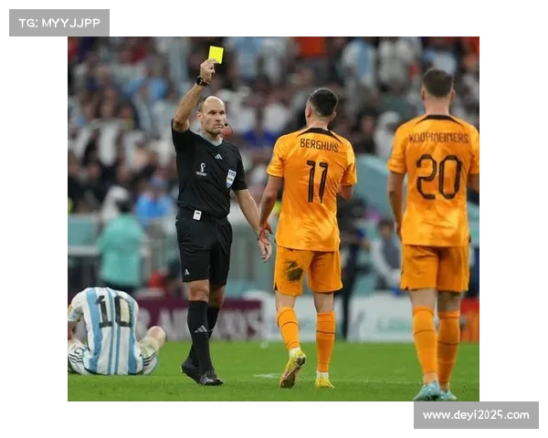 前裁判拉奥斯解读规则：推队友应判间接任意球